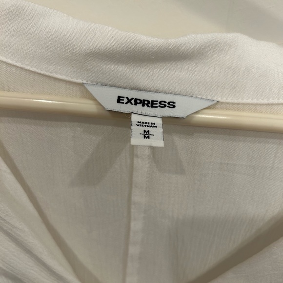 Express Flowy Oversized Crop Button and Tie Front Top Size Medium - Picture 3 of 6